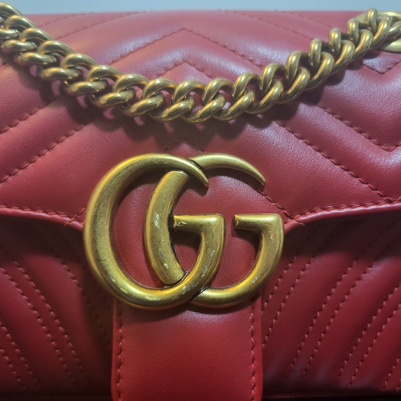 *SOLD*GG Marmont matelassé mini bag - Picture 9 of 13